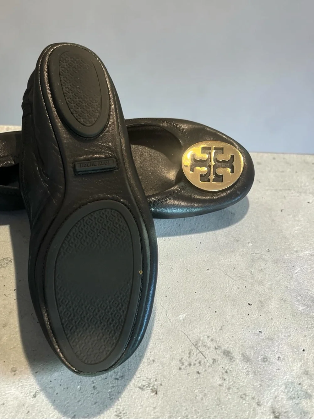 Tory Burch Elastic Back Travel Style Leather Ballet Flats